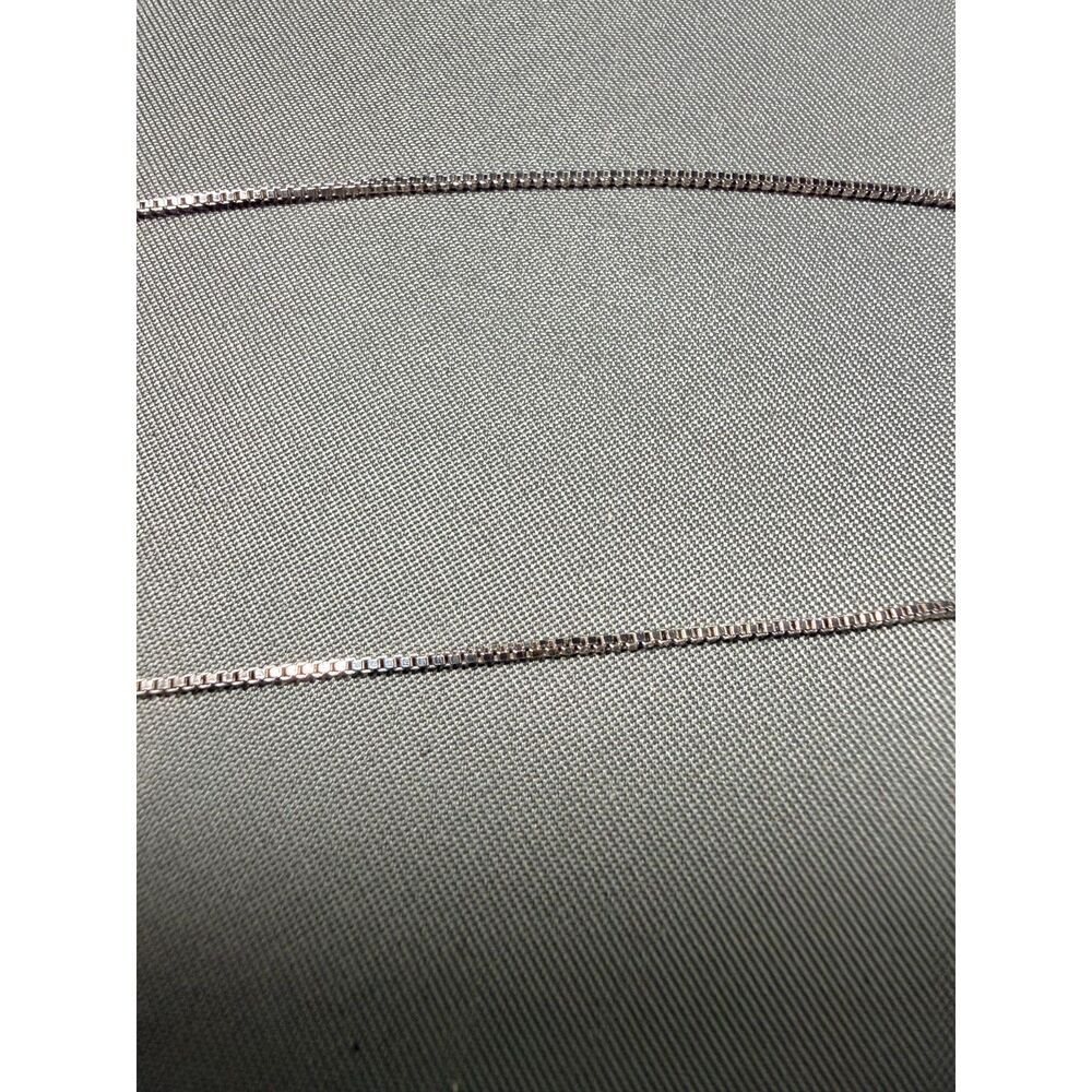 18" Sterling Silver Chain Necklace - Picture 2 of 7